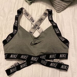 Nike Crisscross Bra